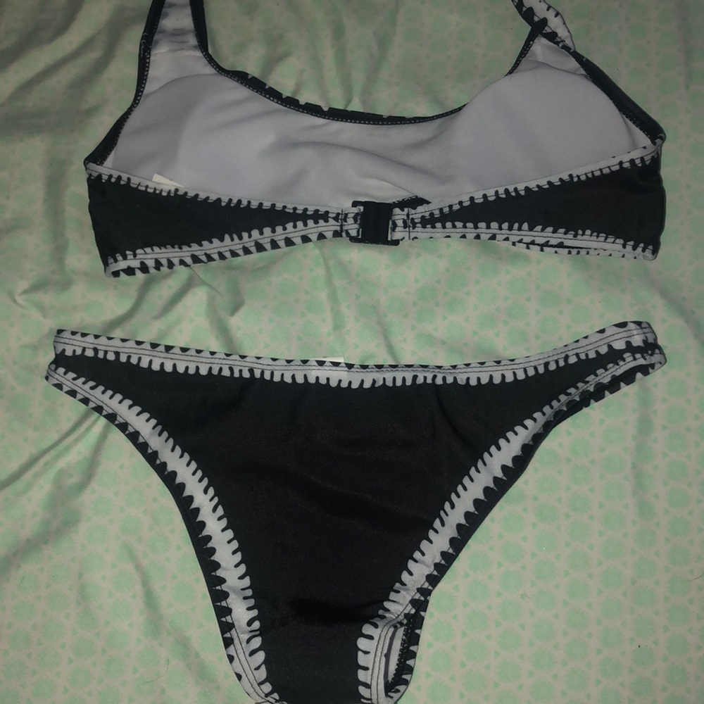 SWIMSUIT - Picture 2 of 2